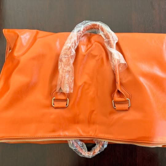 Large Travel duffle bag plus hanging garment bag