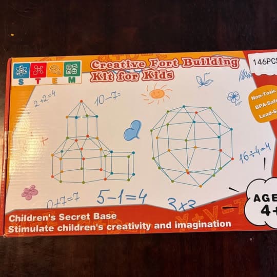 Fort Building Kit 146 pieces