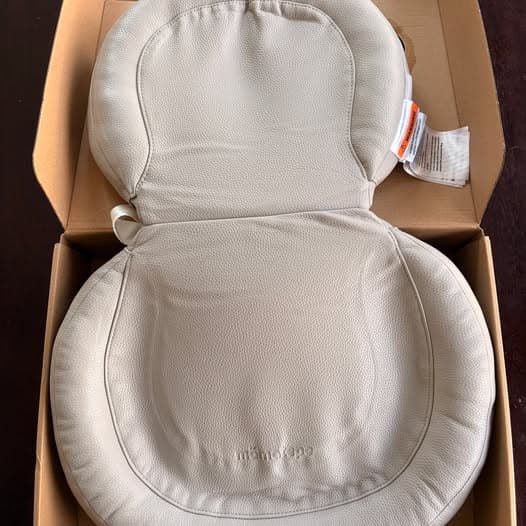Brand New Baby changing pad mamatepe