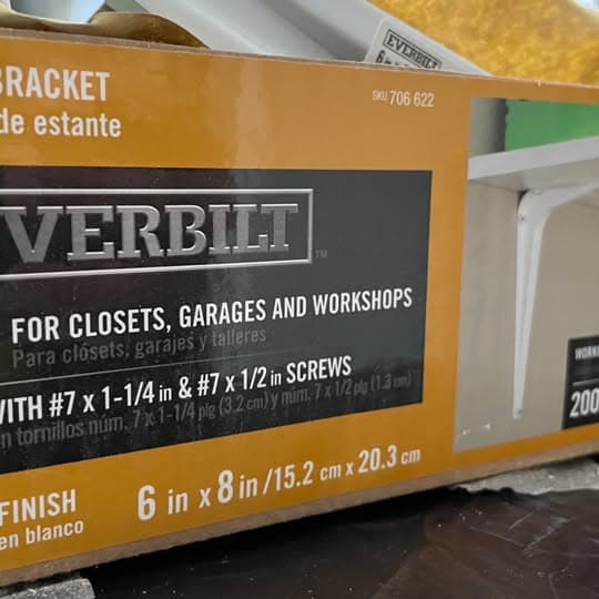 Box of Shelf Brackets- 30 count