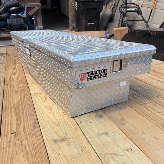 Tractor Supply Aluminum Truck Tool Box 1/1
